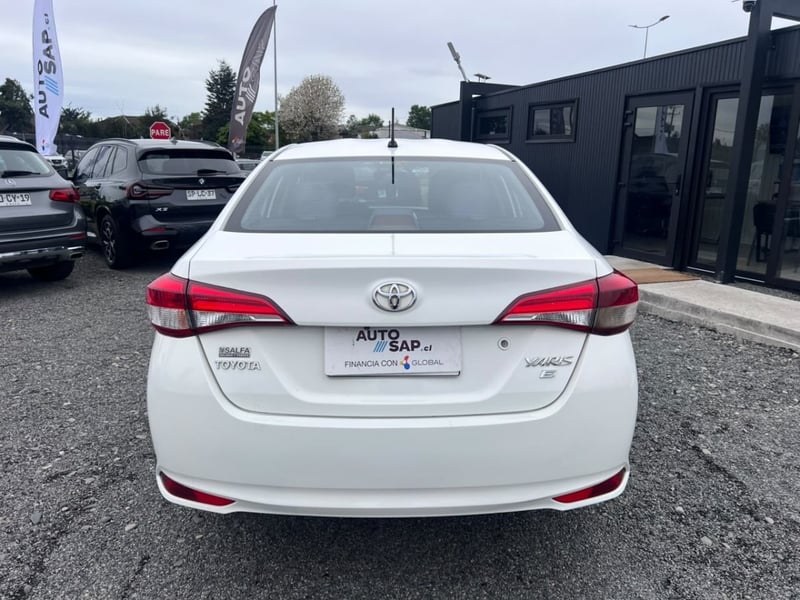 Toyota YARIS SEDAN 1.5 AUT 2019 - Imagen 10 de 10