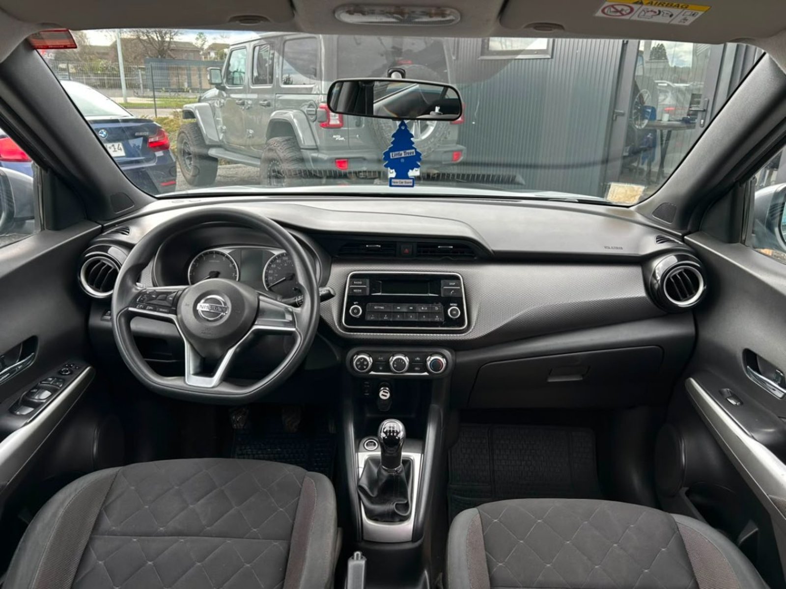 Nissan KICKS 1.6 SENSE MT 2020 - Imagen 9 de 10