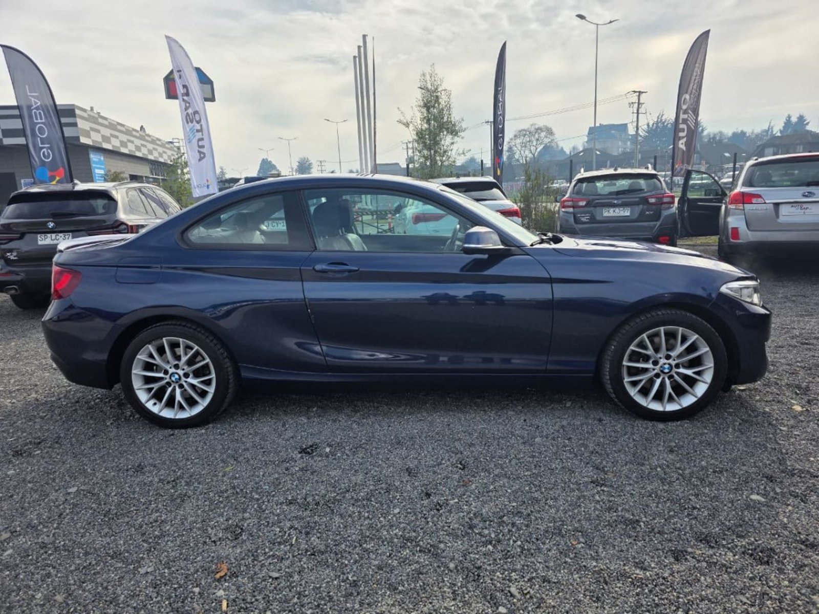 BMW 220I COUPE 2.0 AUT 2015 - Imagen 4 de 10