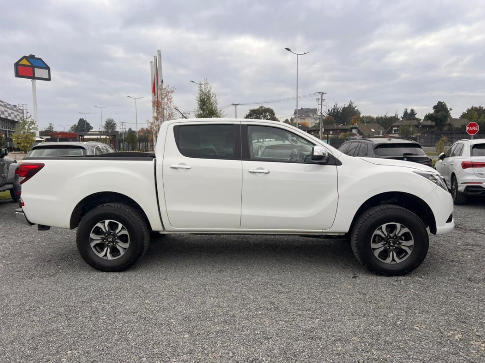 Mazda BT-50 DCAB SDX 4X4 3.2 AUTOMATICA 2022 - Imagen 4 de 10
