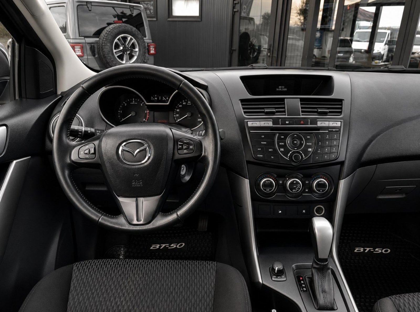 Mazda BT-50 DCAB SDX 4X4 3.2 AUTOMATICA 2018 - Imagen 10 de 10