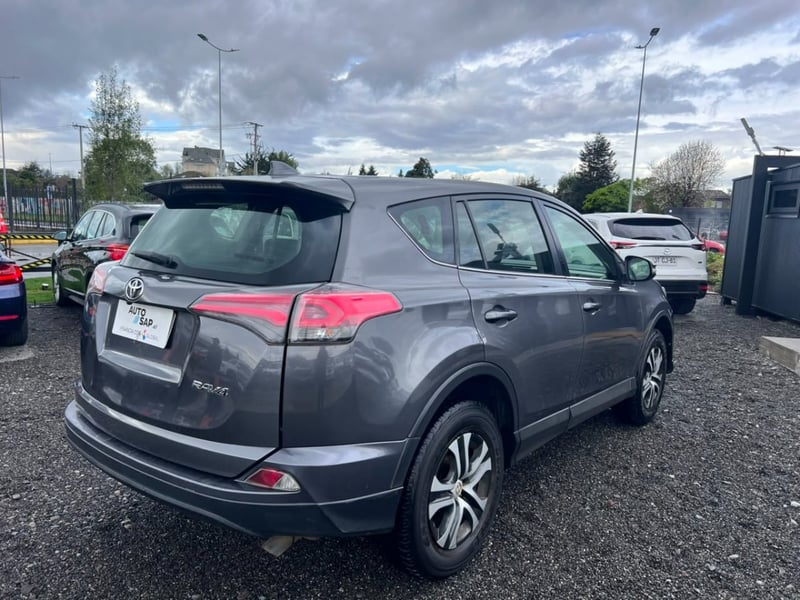 Toyota RAV 4 2.0 2016 - Imagen 4 de 10