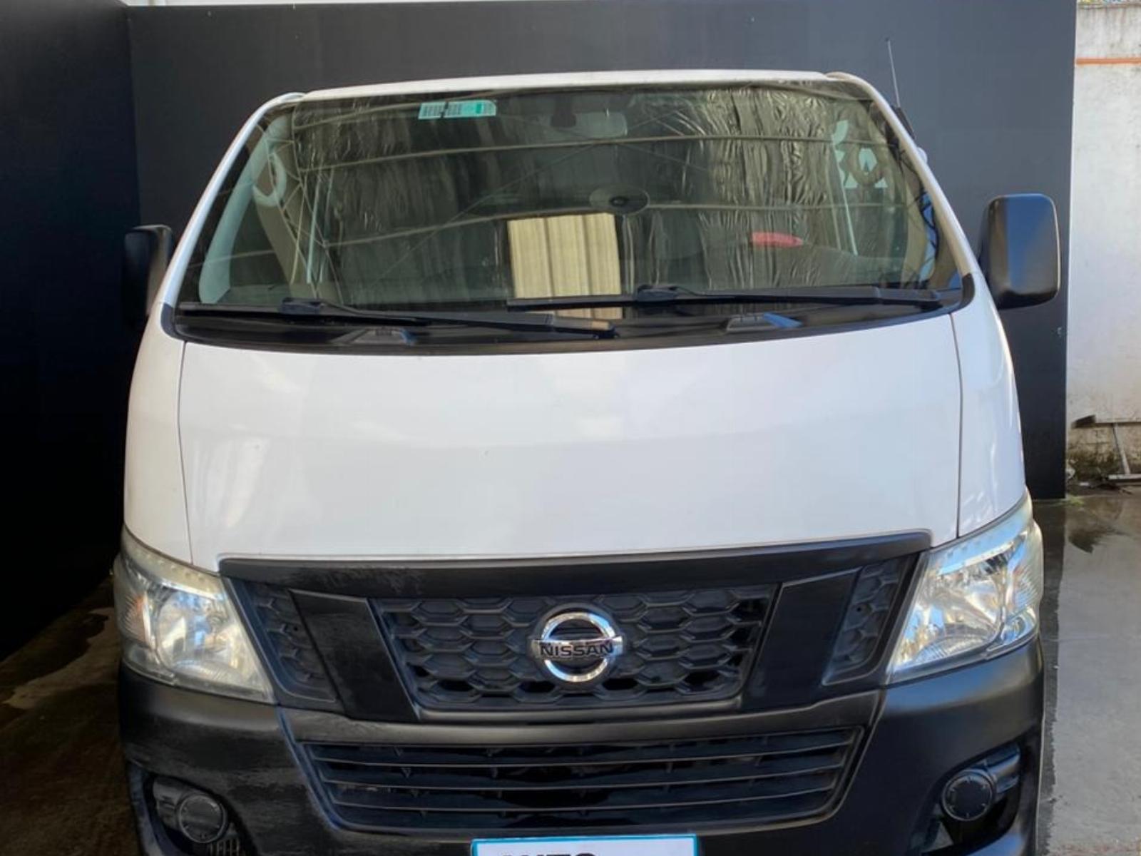 Nissan NV350 2.5 DIESEL MECANICO 2015 - Foto 2 de 10