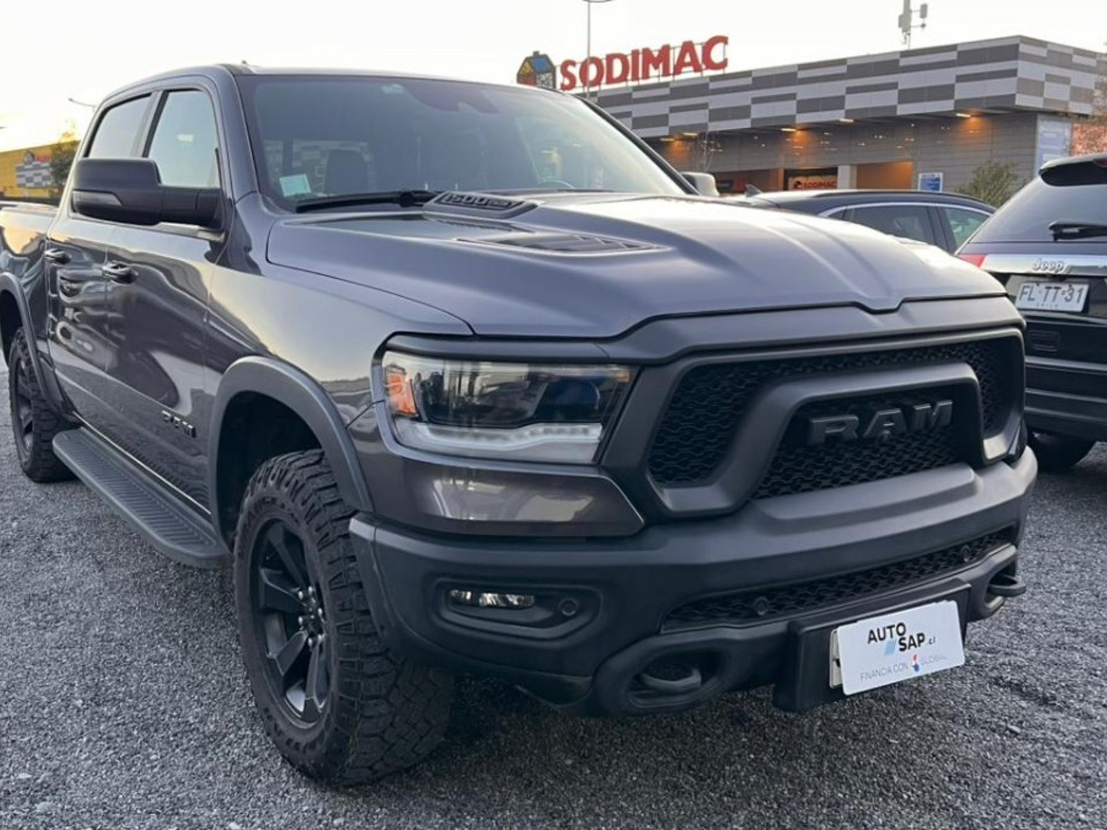 RAM 1500 1500 REBEL CREW DCAB 4X4 5.7 AUT 2024 - Foto 3 de 10
