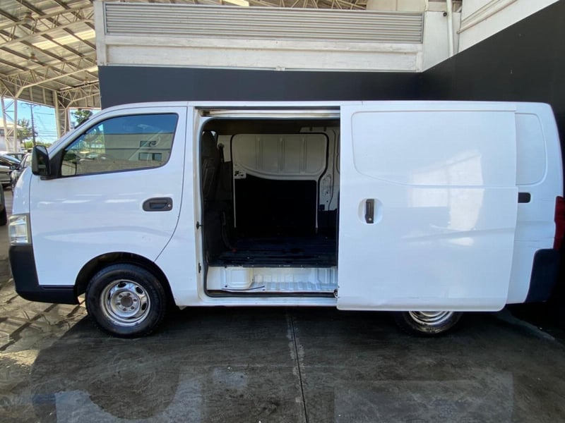 Nissan NV350 2.5 DIESEL MECANICO 2015 - Imagen 9 de 10