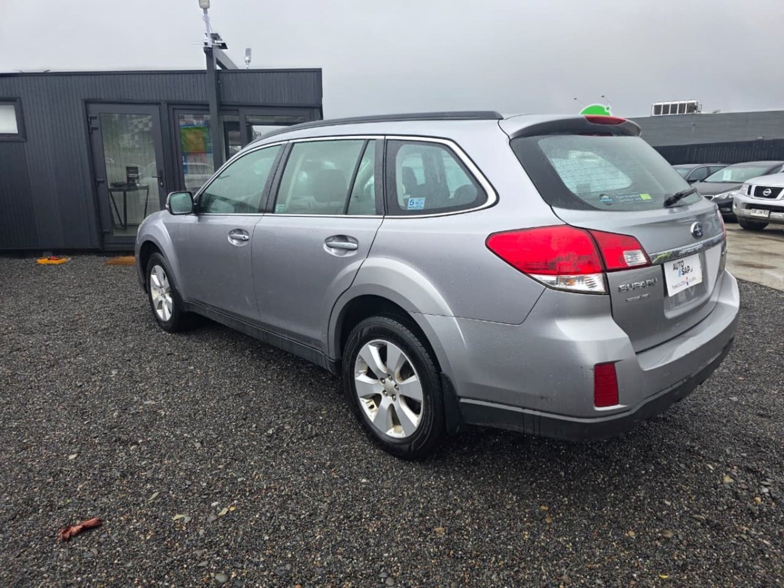 SUBARU OUTBACK ALL NEW OUTBACK 2.5 I AWD 2011 - Imagen 8 de 10