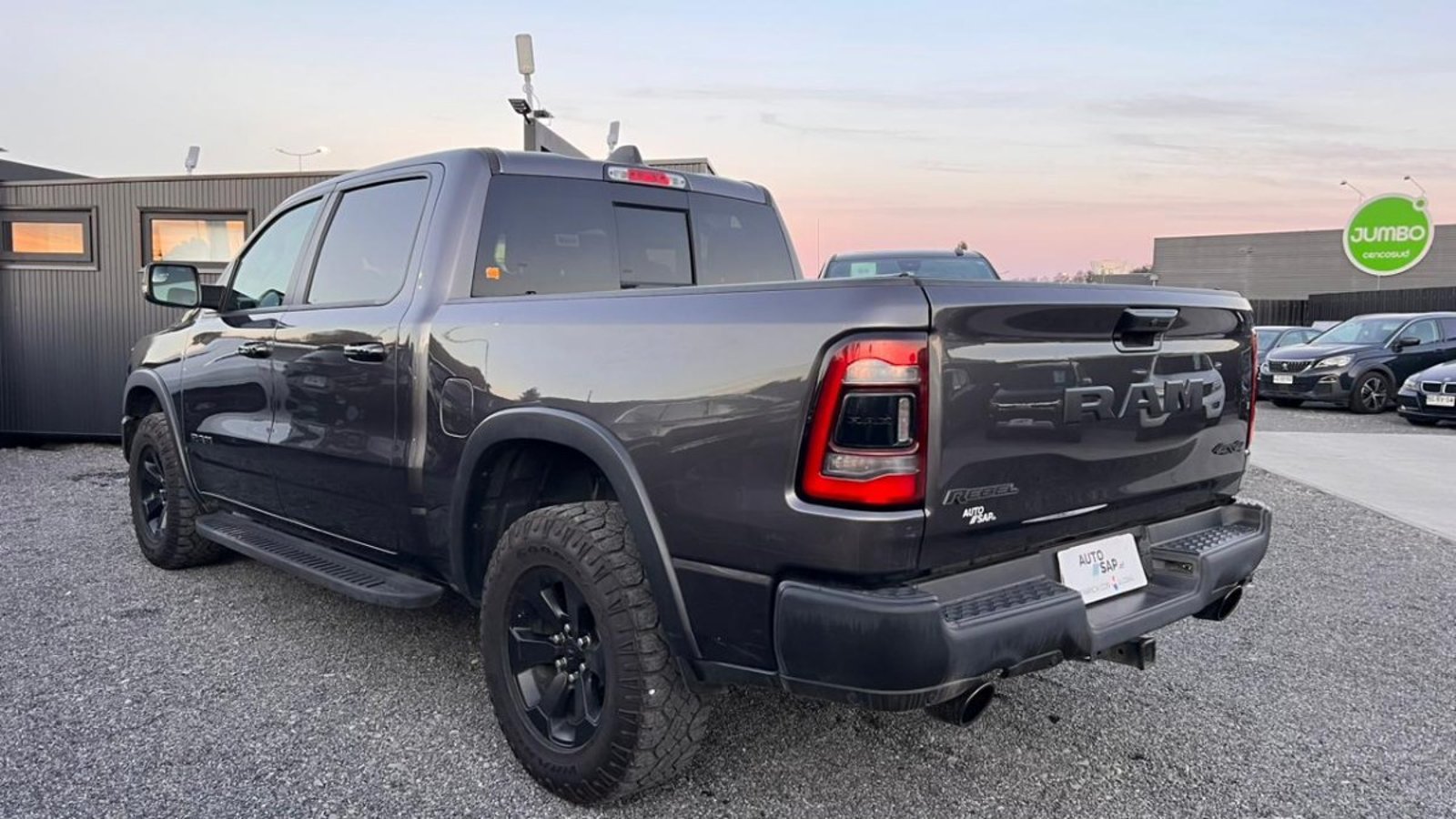 RAM 1500 1500 REBEL CREW DCAB 4X4 5.7 AUT 2024 - Imagen 6 de 10