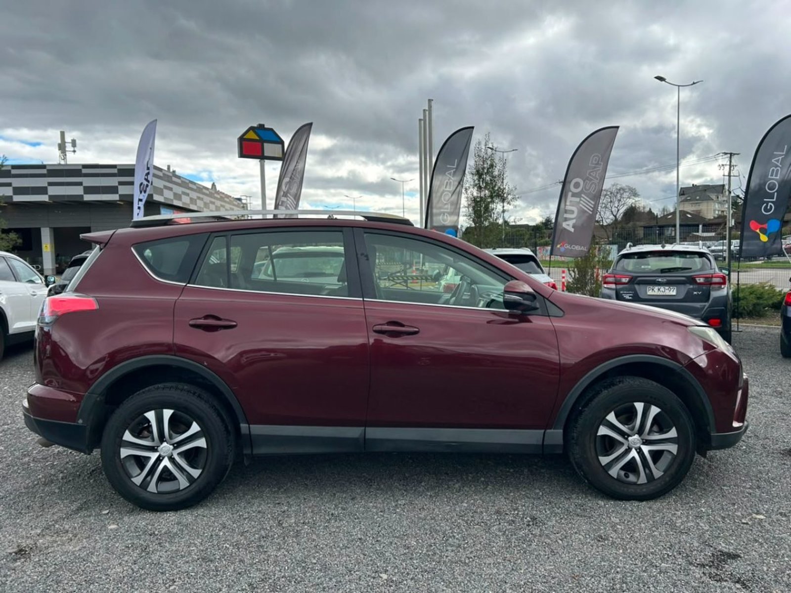 Toyota RAV 4 2.0 4X2 MT LUJO 2016 - Imagen 3 de 10