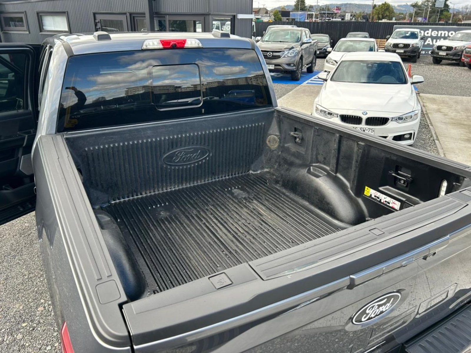 Ford F-150 PLATINIUM 4X4 3.5 AUT 2024 - Imagen 9 de 10