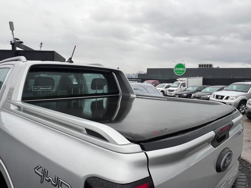 Ford RANGER LIMITED 4X4 3.0 V6 AUT 2024 - Imagen 8 de 10