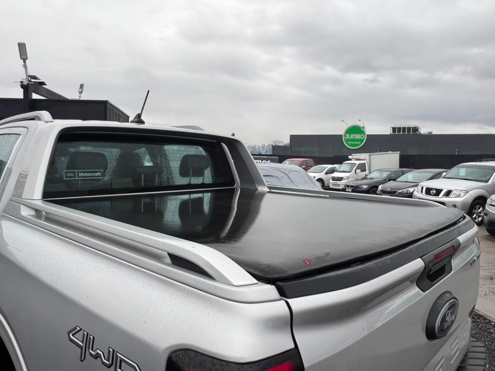Ford RANGER LIMITED 4X4 3.0 V6 AUT 2024 - Imagen 8 de 10