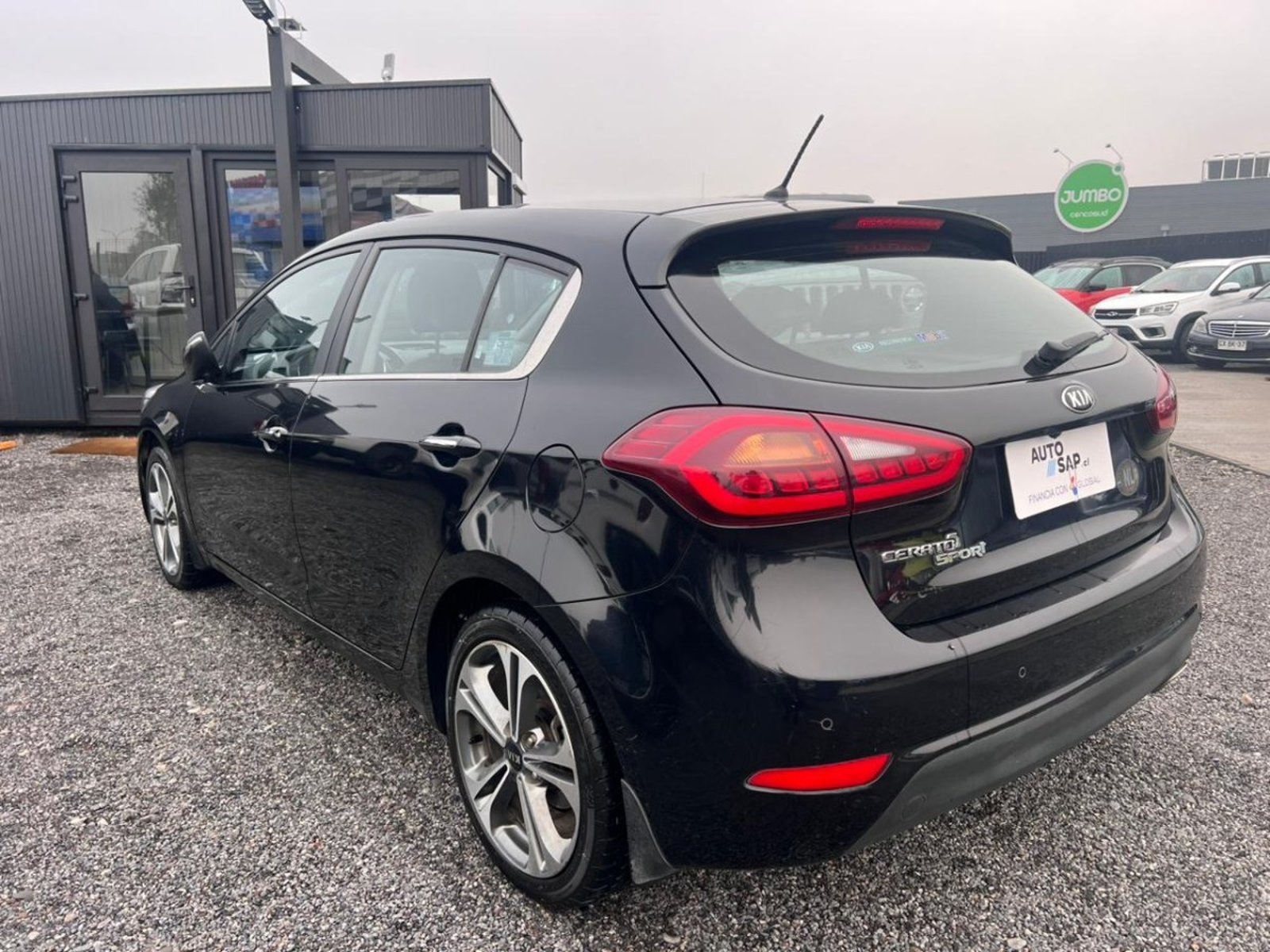 Kia CERATO 5 SX SPORT 2.0 MT 2016 - Imagen 7 de 10