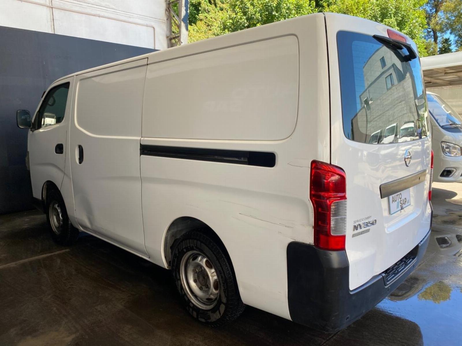 Nissan NV350 2.5 DIESEL MECANICO 2015 - Imagen 8 de 10