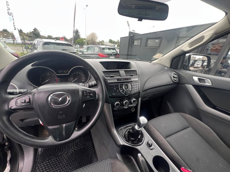 Mazda BT-50 DCAB SDX 4X4 2.2 2021 - Imagen 6 de 10