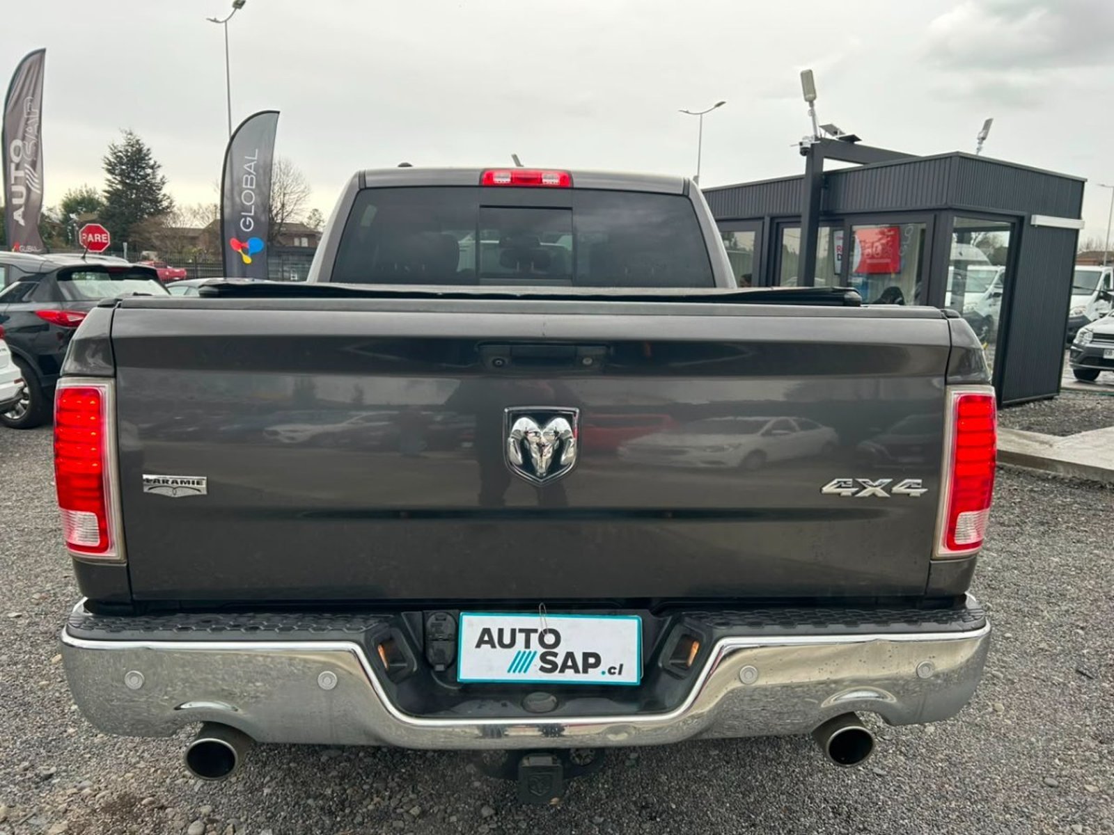 RAM 1500 CREW CAB LARAMIE 5.7 CC V8 2019 - Imagen 6 de 10