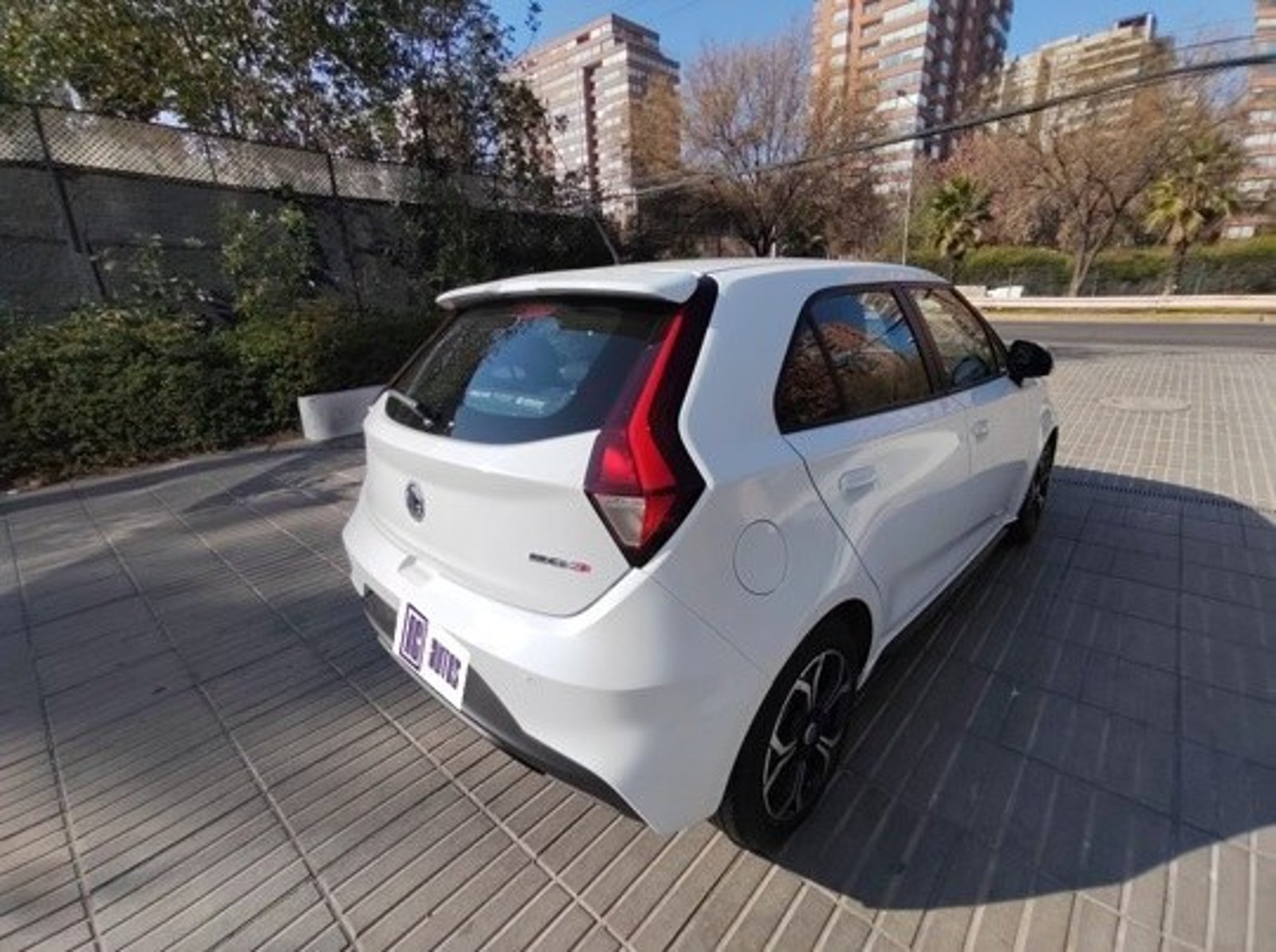 MG MG3 1.5 COMFORT 4X2 HB AT 5P 2023 - Imagen 3 de 10