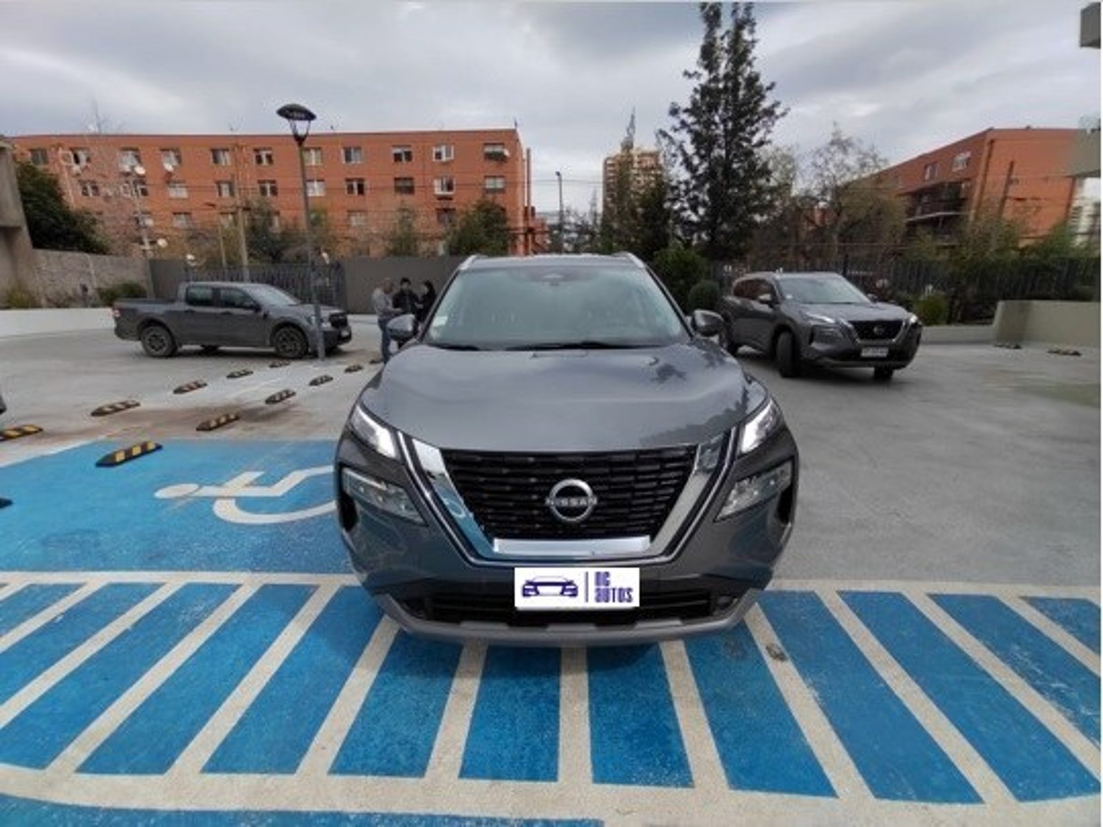 Nissan X-TRAIL 2.5 SENSE 4X2 3ROW CVT AT 5P 2024 - Imagen 6 de 9