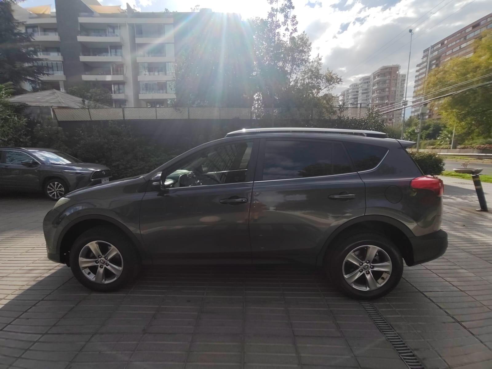 Toyota RAV 4 2.5 Super Lujo Auto 2015 - Foto 5 de 10