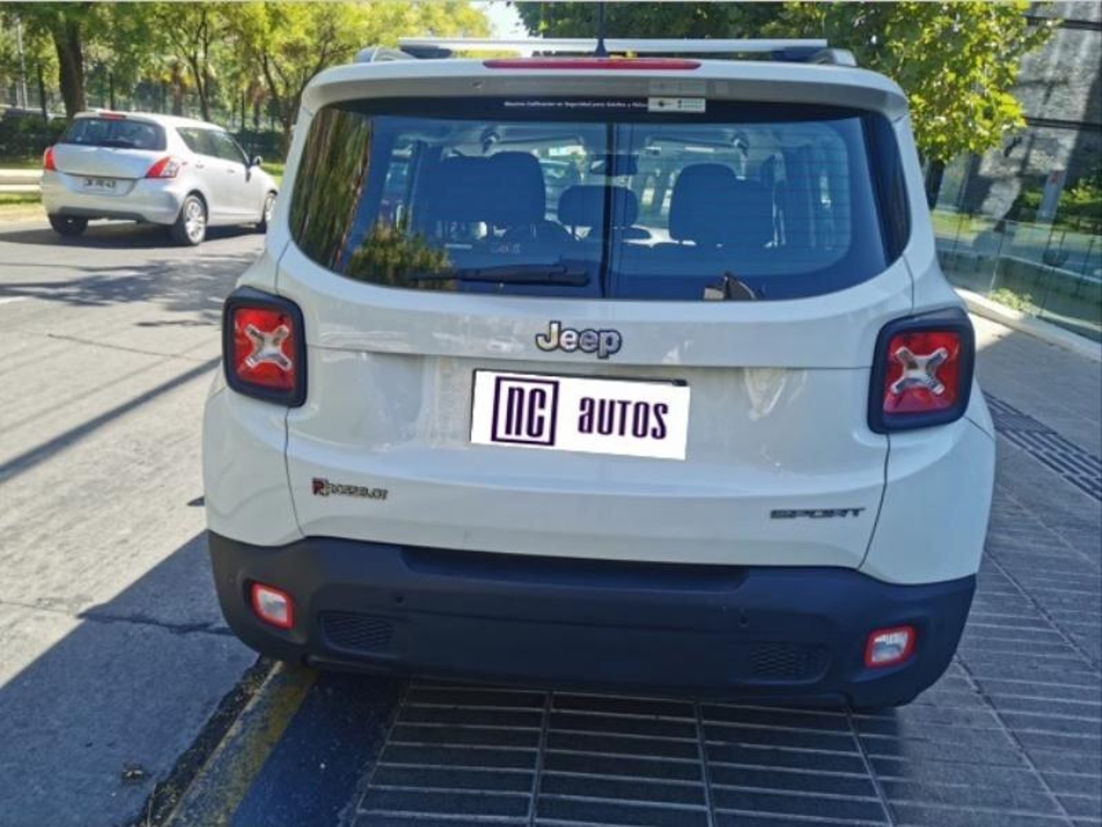 Jeep RENEGADE SPORT 1.7 2016 - Foto 5 de 10