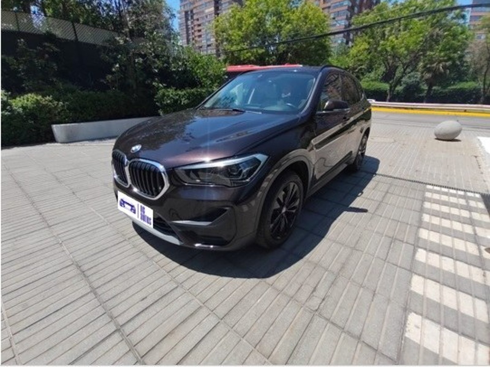 BMW X1 SDrive18d Luxury Night Edition 2020 - Foto 2 de 10