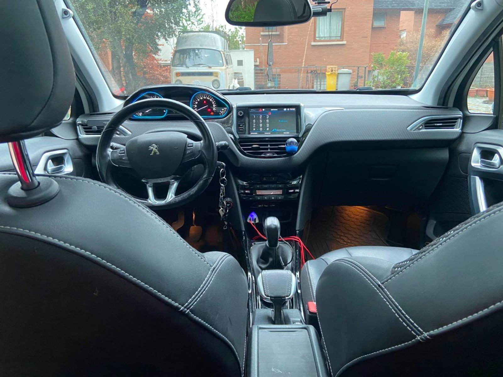 Peugeot 2008 1.6 ALLURE BLUE-HDI DIESEL 4X2 100HP MT 5P 2018 - Imagen 10 de 10