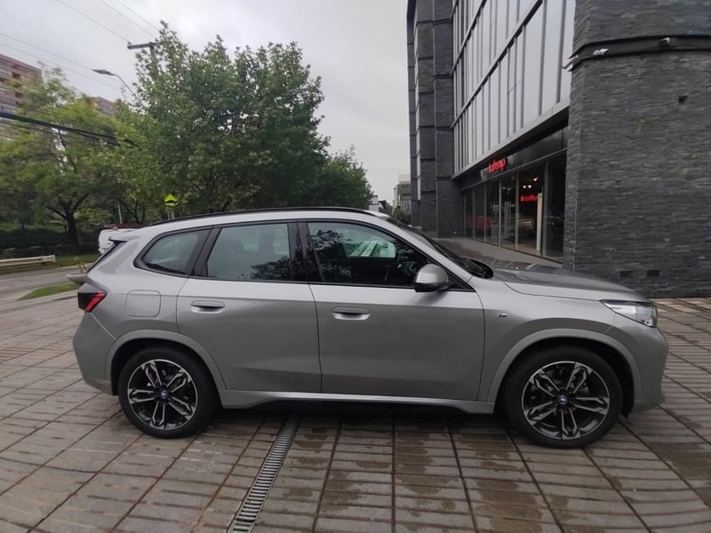 BMW X1 1.5T 25E M SPORT HIBRIDO XDRIVE 4X4 AT 5P 2025 - Imagen 5 de 10