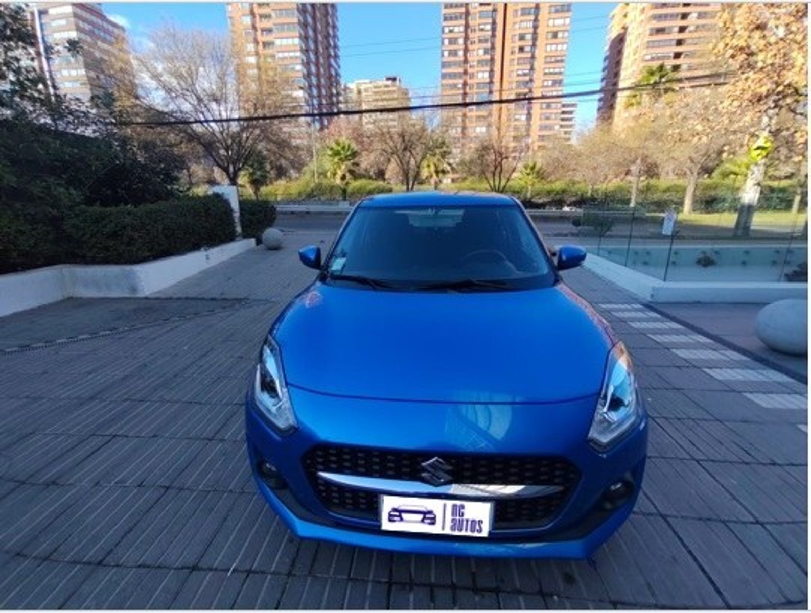 SUZUKI SWIFT 1.2 GLX PLUS 4X2 HB CVT AT 5P 2024 - Imagen 7 de 10