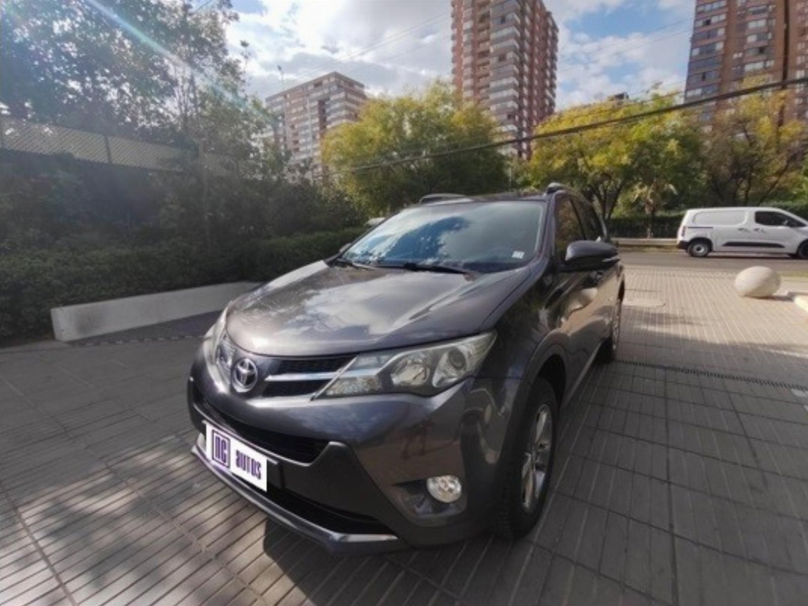 Toyota RAV 4 2.5 Super Lujo Auto 2015 - Foto 3 de 10