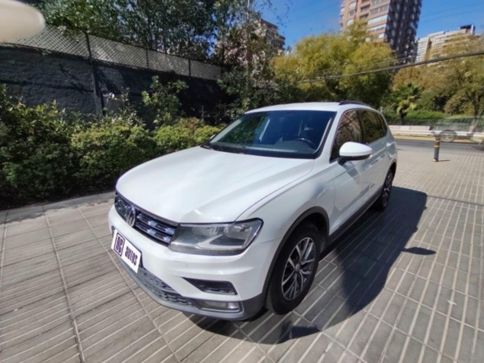 Volkswagen TIGUAN 2.0 TDI DSG Comfortline Aut 4Motion 7A 2019 - Foto 3 de 10