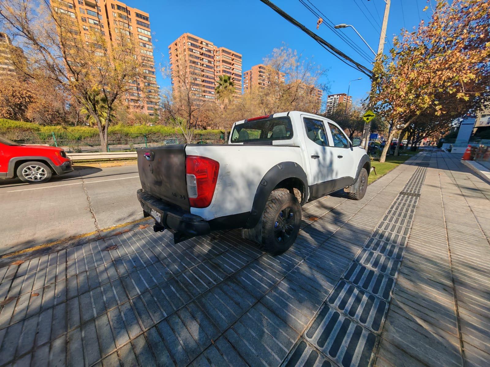 Nissan NP300 XE 4X4 2020 - Imagen 7 de 10
