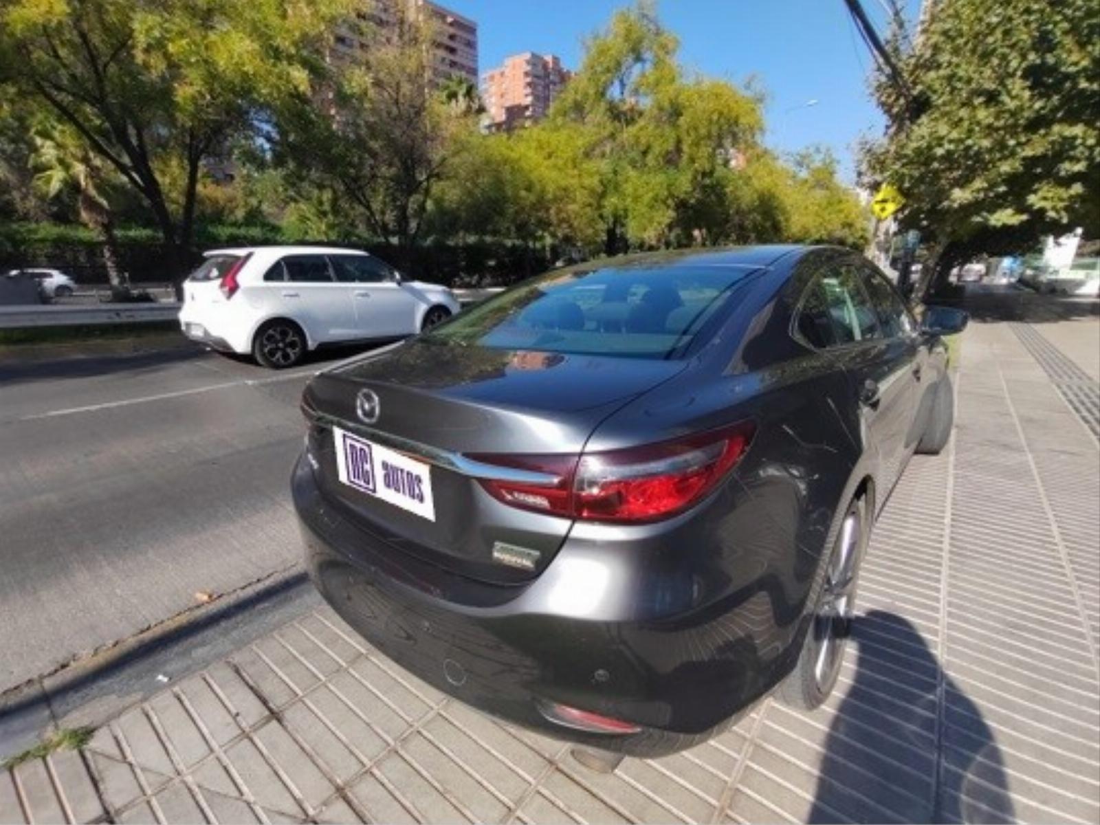 Mazda 6 2.0 Manual Skyactiv-G V CA 2023 - Foto 2 de 10