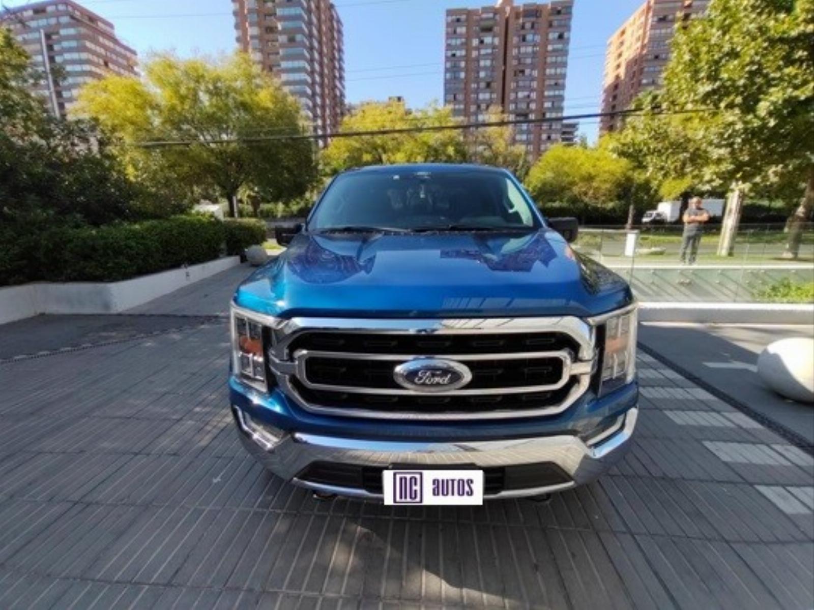 Ford F-150 5.0 Double Cab XLT 4WD 2023 - Imagen 7 de 10