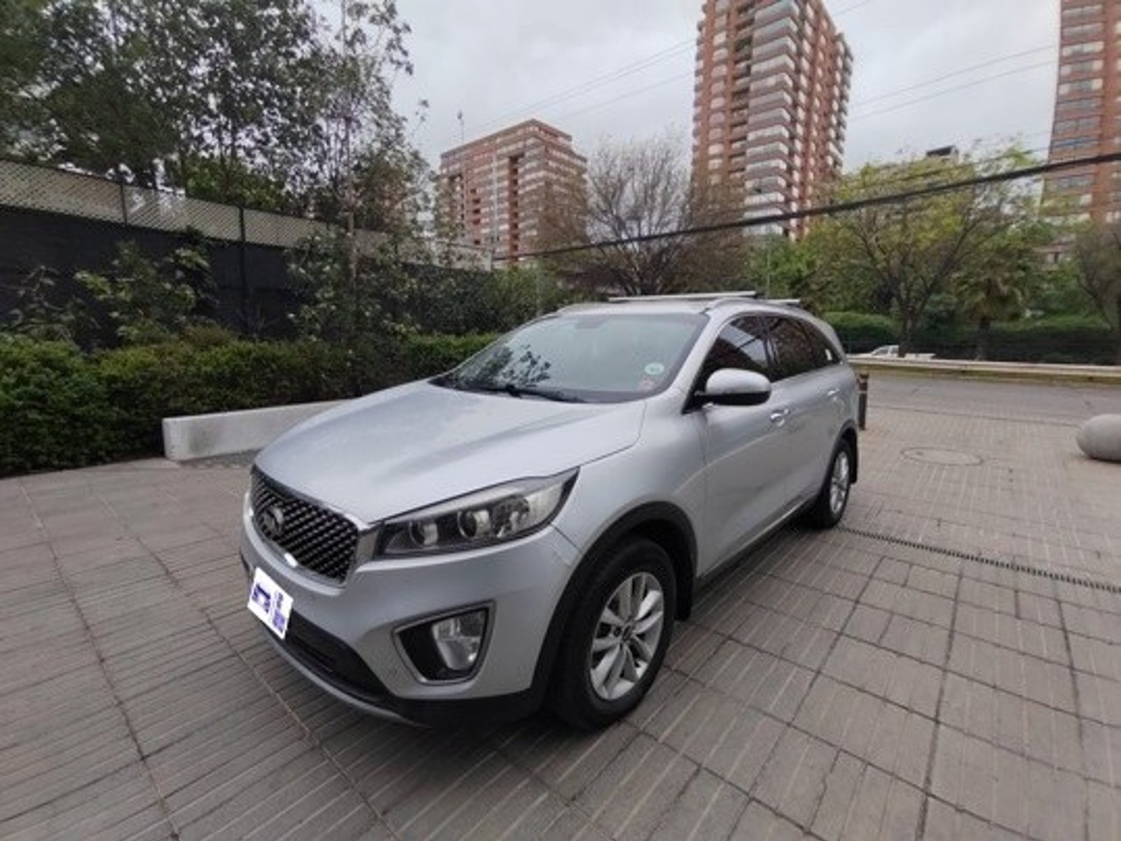 Kia SORENTO 2.2 EX DIESEL 4X2 AT 5P 2016 - Foto 2 de 10