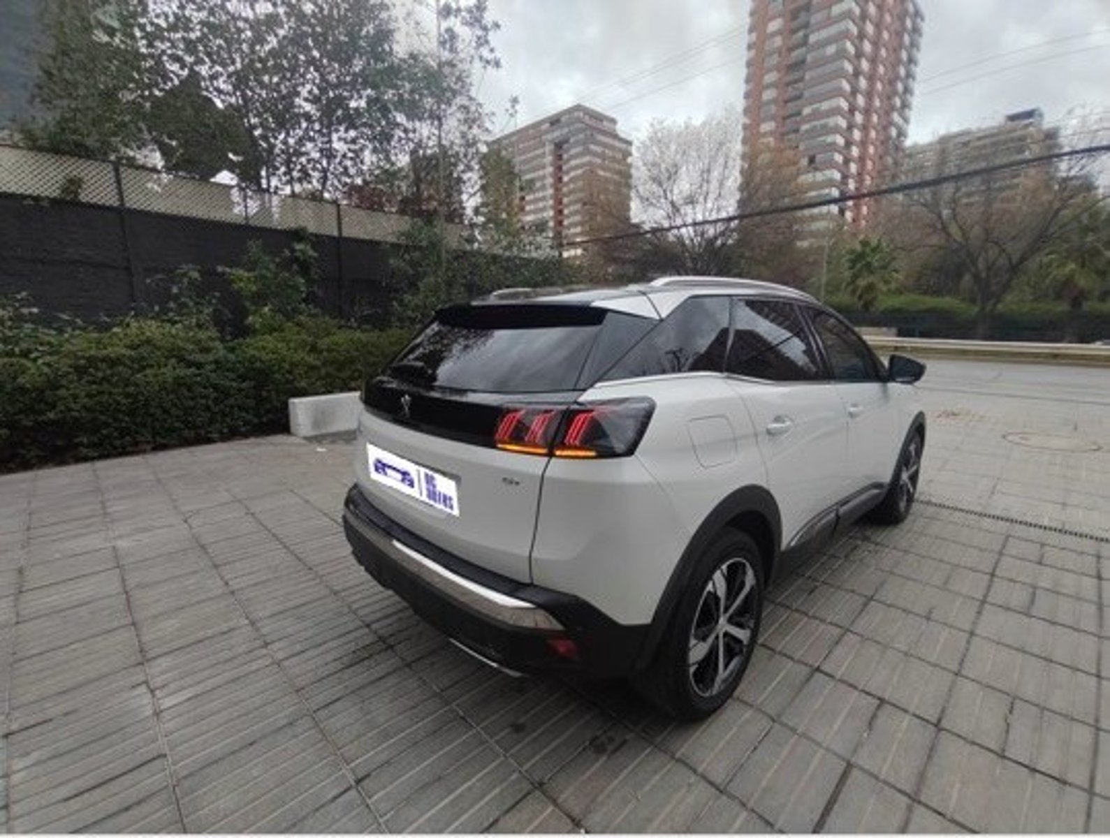 Peugeot 3008 1.6 GT-LINE PURETECH 4X2 180 EAT8 5P 2021 - Imagen 3 de 10