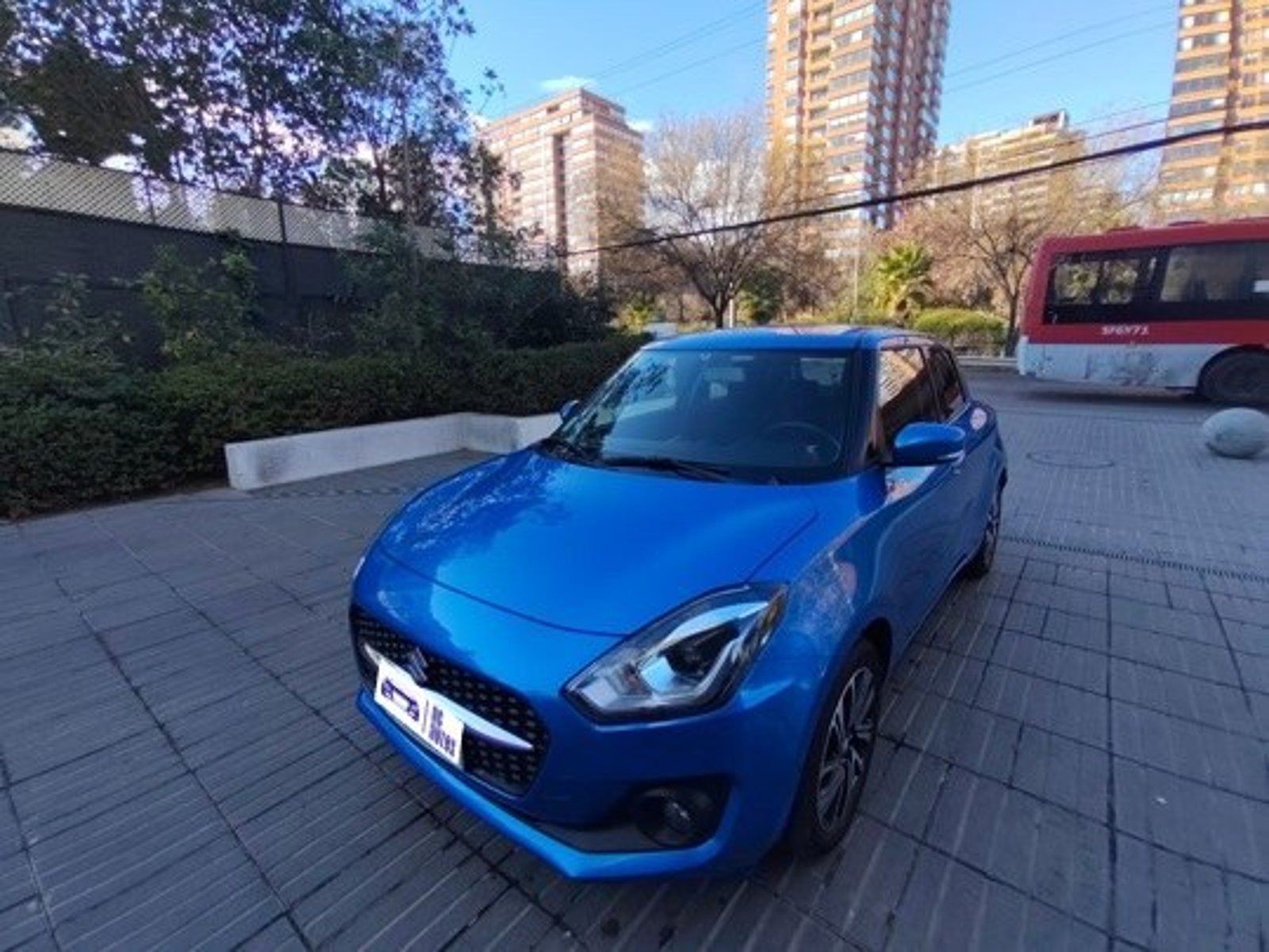 Suzuki SWIFT 1.2 GLX PLUS 4X2 HB CVT AT 5P 2024 - Foto 2 de 10