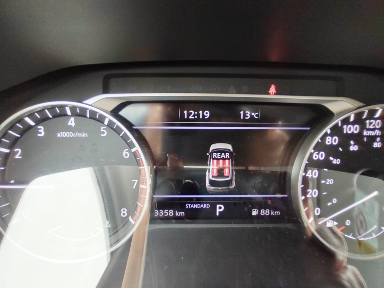 Nissan X-TRAIL 2.5 SENSE 4X2 3ROW CVT AT 5P 2024 - Imagen 9 de 9