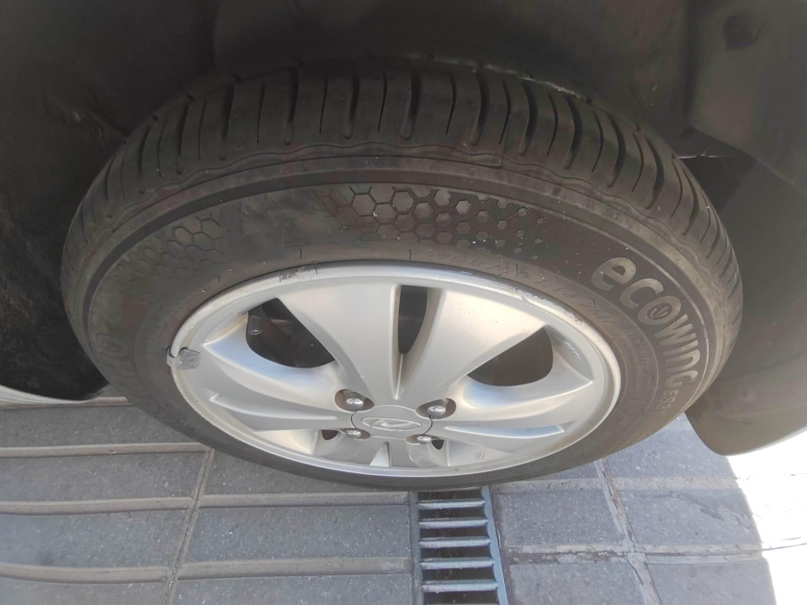 Hyundai I10 1.2 F/L GLS AC 2013 - Imagen 9 de 10