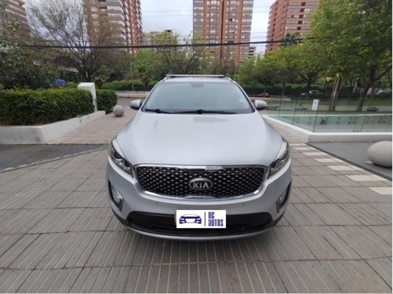 Kia SORENTO 2.2 EX DIESEL 4X2 AT 5P 2016 - Imagen 8 de 10
