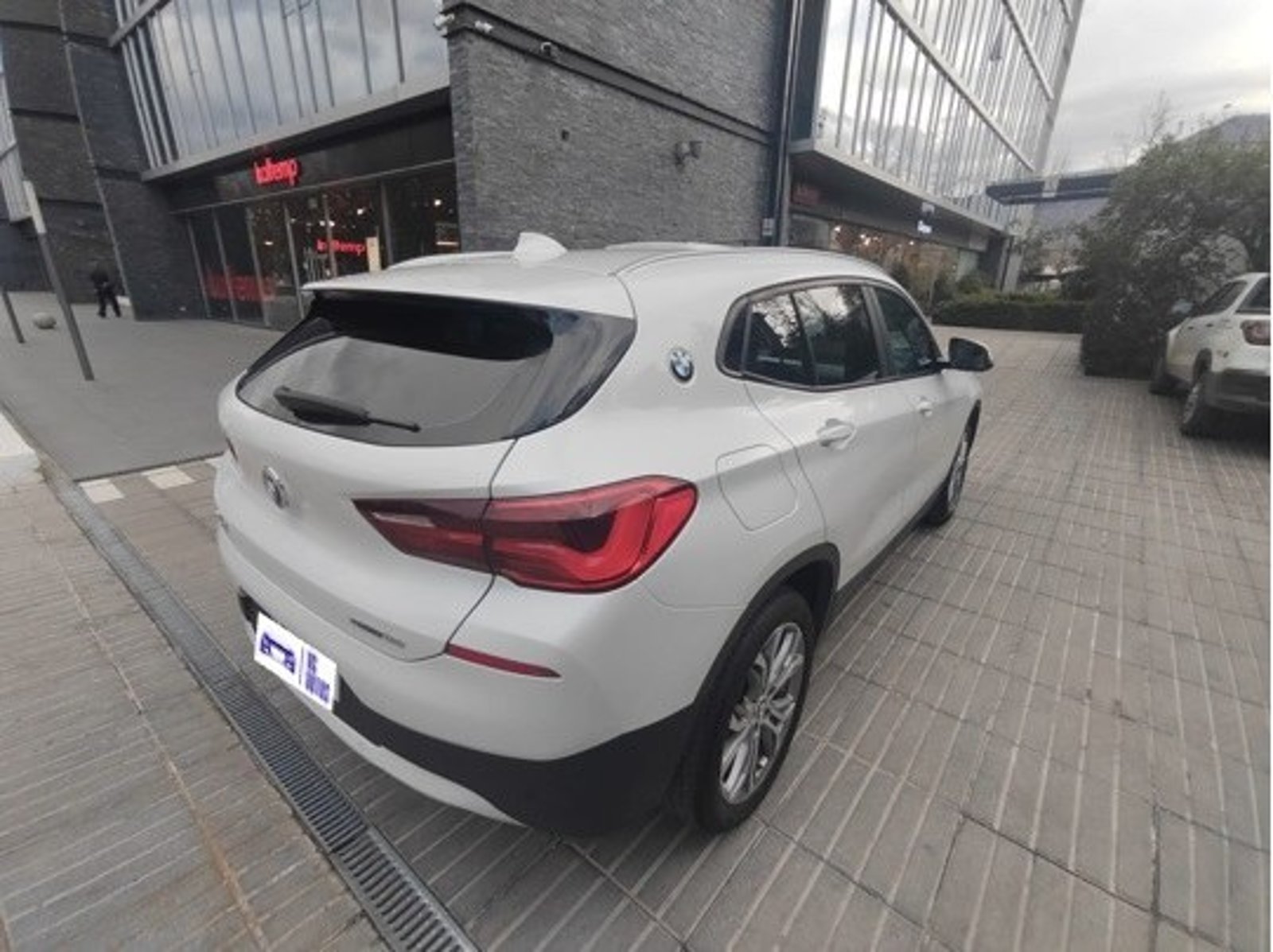 BMW X2 1.5 S-DRIVE 18I DYNAMIC 4X2 AT 5P 2021 - Imagen 3 de 10