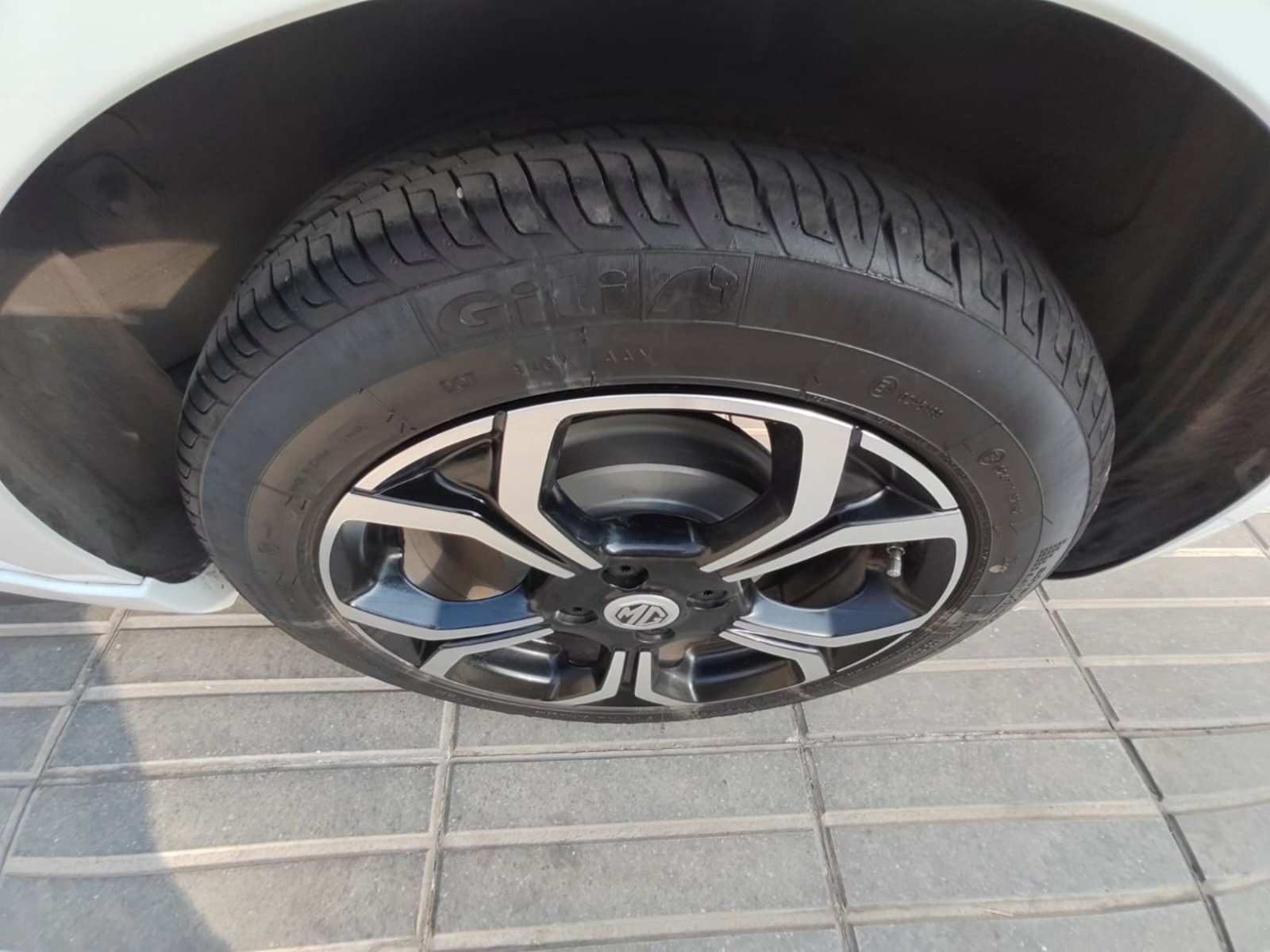 MG MG3 1.5 COMFORT 4X2 HB AT 5P 2023 - Imagen 9 de 10