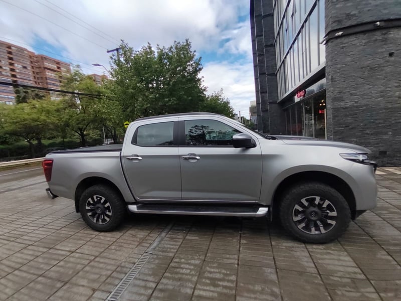 Mazda BT-50 3.0 HIGH PLUS DIESEL 4X4 DOB.CAB. 6AT 4P 2025 - Imagen 5 de 10