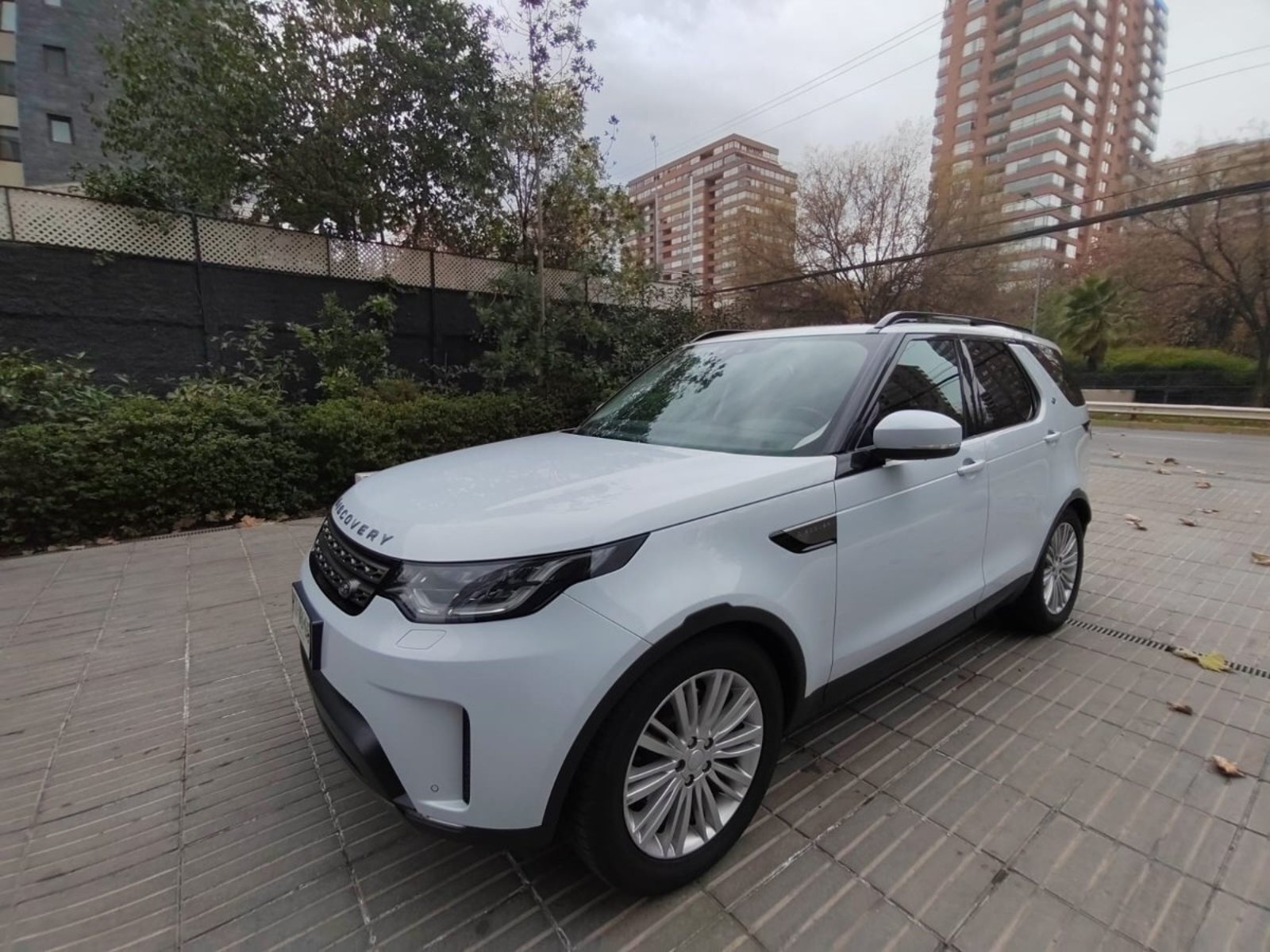 Land Rover DISCOVERY NEW DISCOVERY 3.0 2018 - Foto 2 de 10