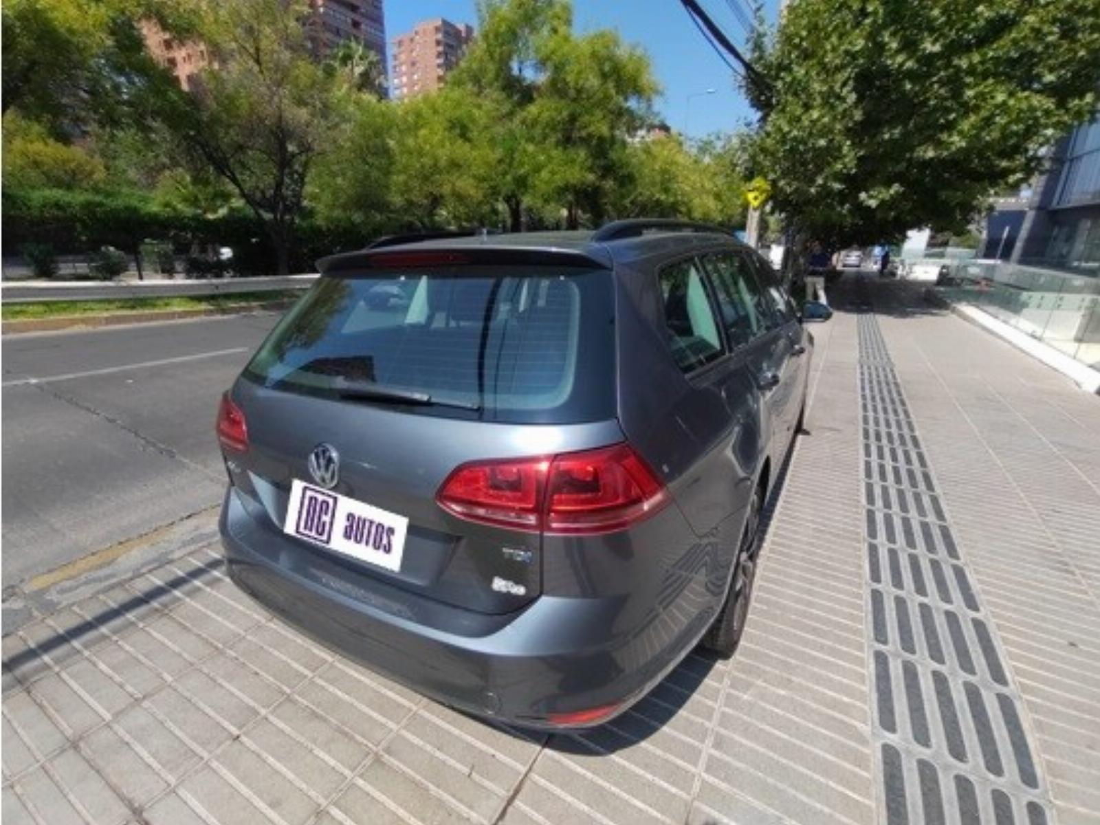 Volkswagen VARIANT TDI 2.0 AUT 2017 - Foto 2 de 10