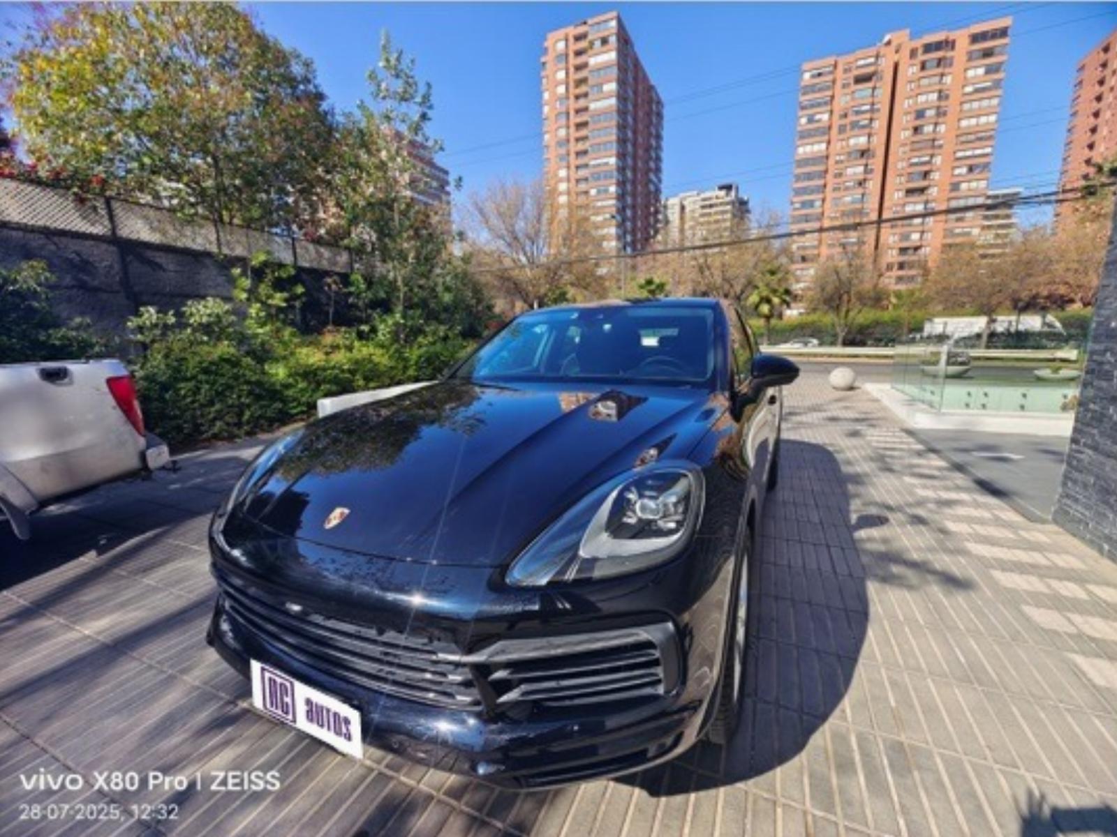 Porsche CAYENNE Coupe 3.0 V6 Auto 4WD 2020 - Foto 2 de 10