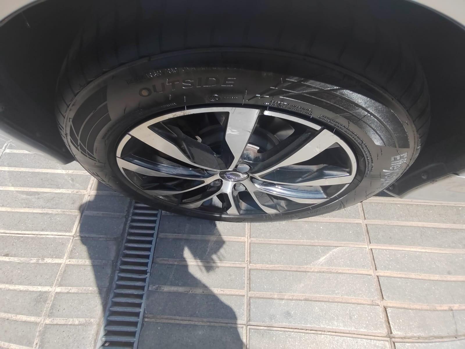 Volvo S60 2.0 D2 Comfort Powershift 2018 - Imagen 9 de 10