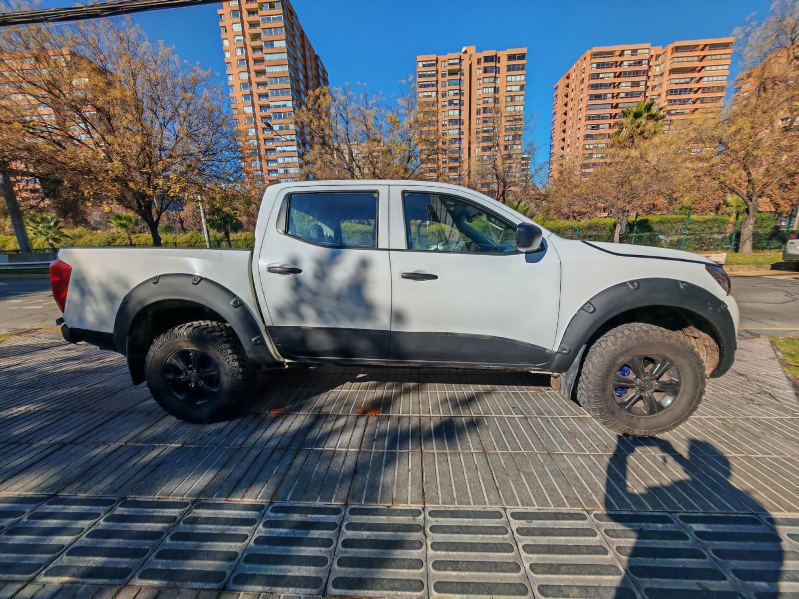 Nissan NP300 XE 4X4 2020 - Imagen 9 de 10