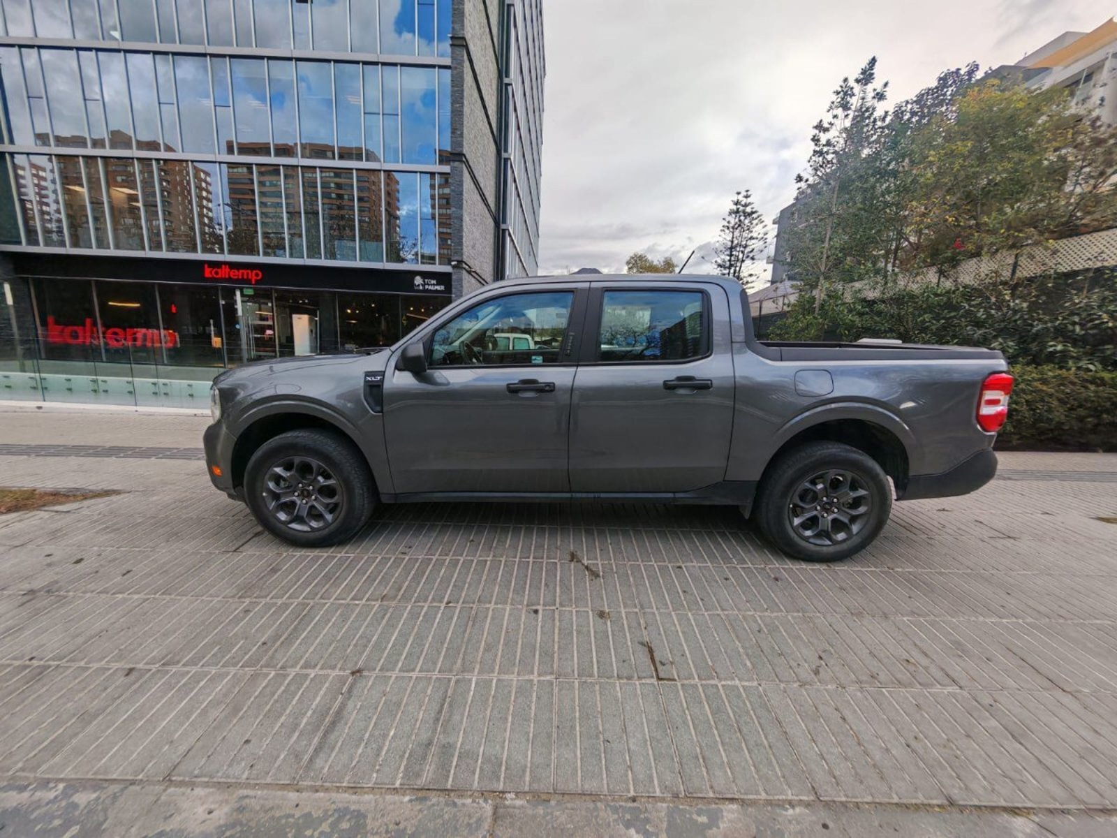 Ford MAVERICK 2.0 XLT 4X2 AT 4P. 2024 - Imagen 7 de 9