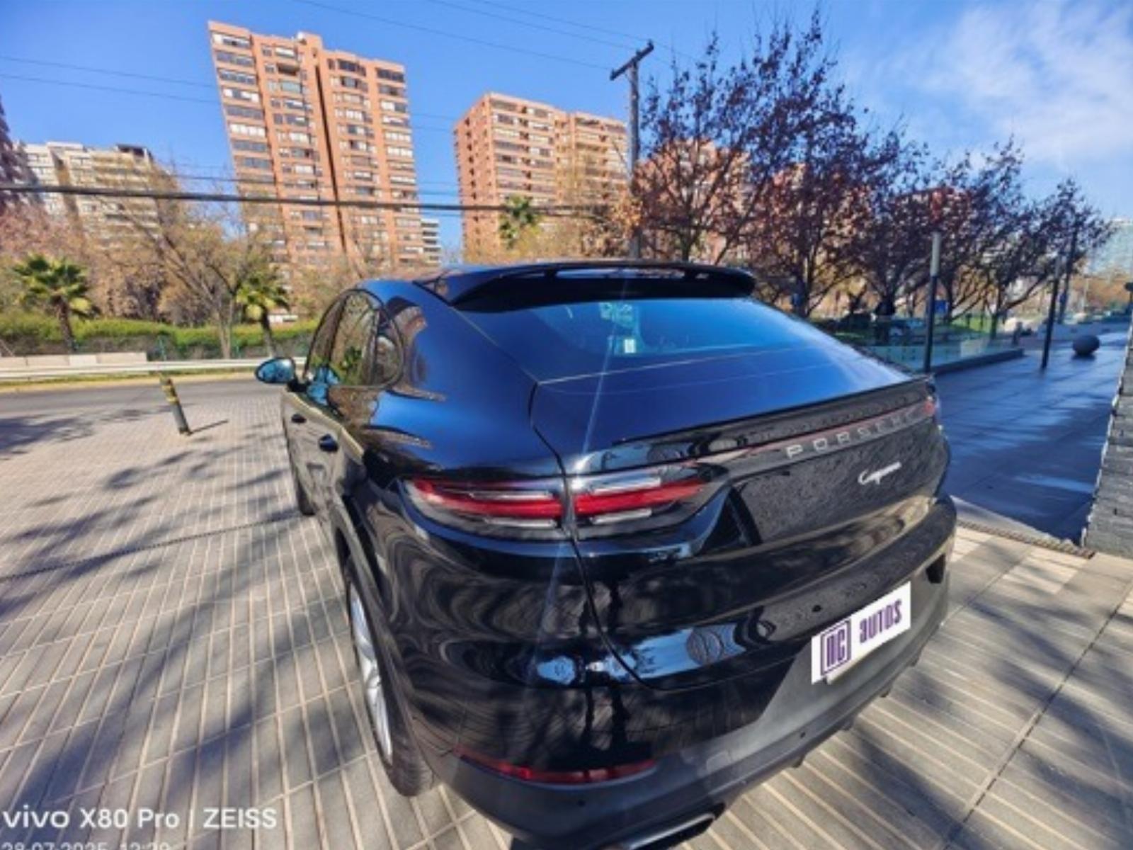 Porsche CAYENNE Coupe 3.0 V6 Auto 4WD 2020 - Foto 4 de 10