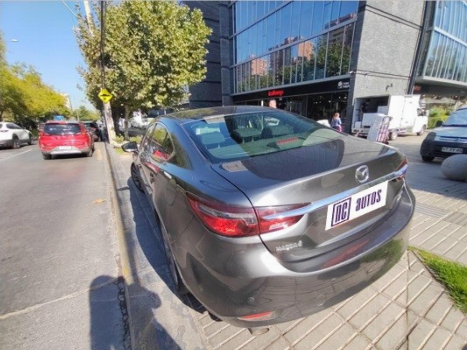 Mazda 6 2.0 Manual Skyactiv-G V CA 2023 - Foto 4 de 10