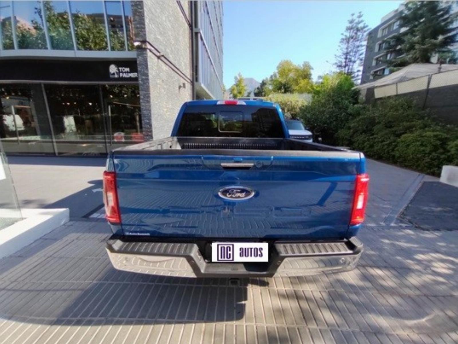 Ford F-150 5.0 Double Cab XLT 4WD 2023 - Imagen 8 de 10
